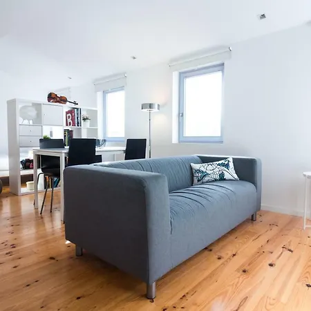 On - Violin Apartment